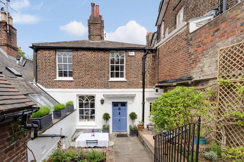 Holly Mount, Hampstead NW3 Amberden Estates Estate Agents in